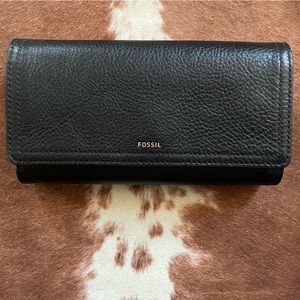 Fossil Wallet — NWT